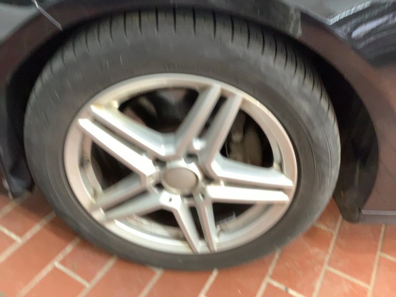 Mercedes-Benz E-Klasse E 250 CDI T BlueEfficiency Avantgarde 2010 – снимка 3