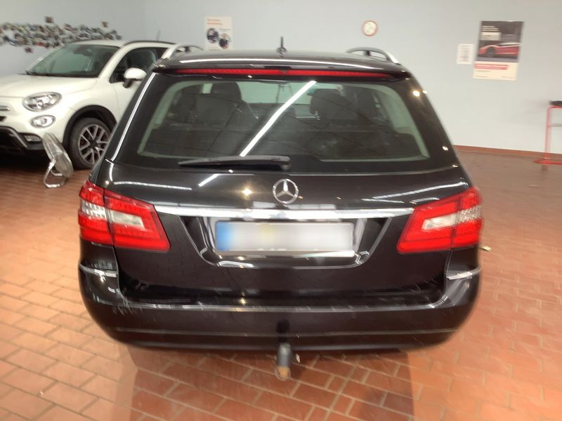 Mercedes-Benz E-Klasse E 250 CDI T BlueEfficiency Avantgarde 2010 – снимка 7