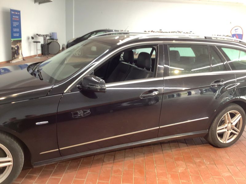 Mercedes-Benz E-Klasse E 250 CDI T BlueEfficiency Avantgarde 2010 – снимка 4