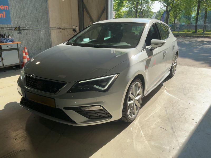 Seat Leon 1.5 TSI ACT FR 2019 – снимка 1