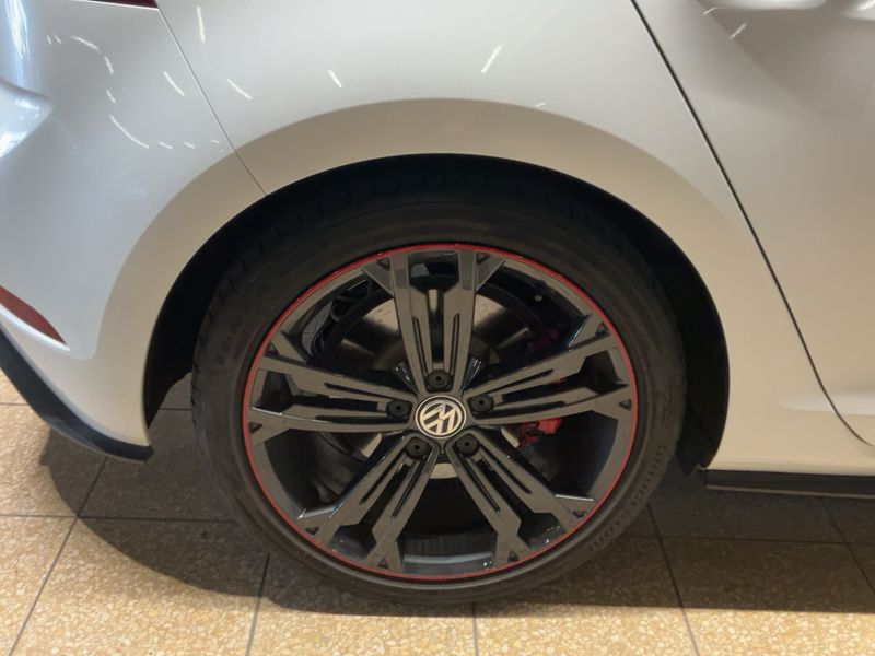 Volkswagen Golf VII 2.0 TSI GTI BlueMotion Tech 2019 – снимка 9