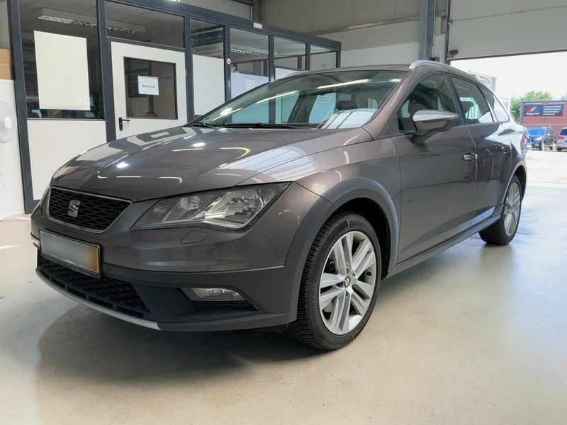 Seat Leon 2.0 TDI X-Perience 4Drive 2015 – снимка 2