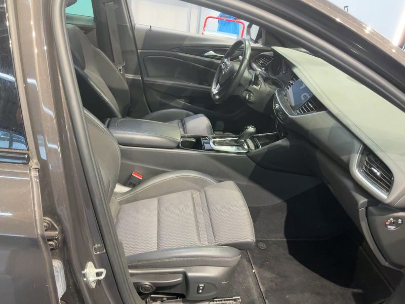Opel Insignia 1.5 CDTI Elegance 2020 – снимка 16