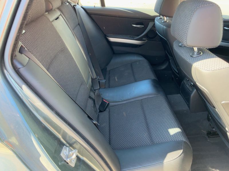 BMW 3er 318i 2009 – снимка 19