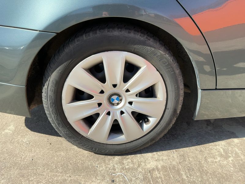 BMW 3er 318i 2009 – снимка 9