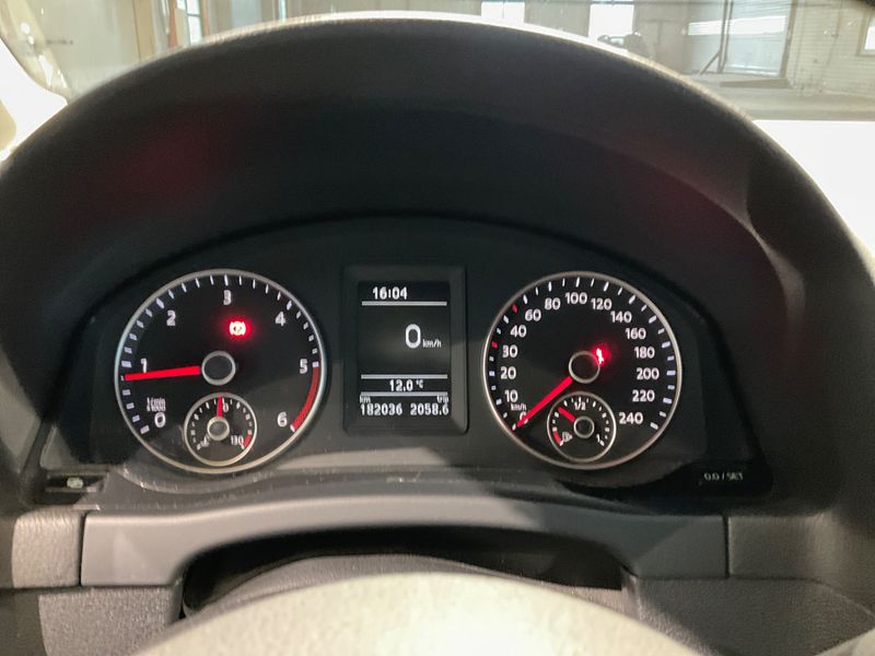 Volkswagen Golf VI Plus 1.6 TDI Comfortline 2012 – снимка 4