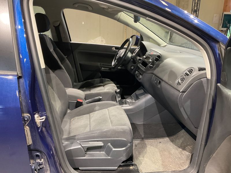 Volkswagen Golf VI Plus 1.6 TDI Comfortline 2012 – снимка 3