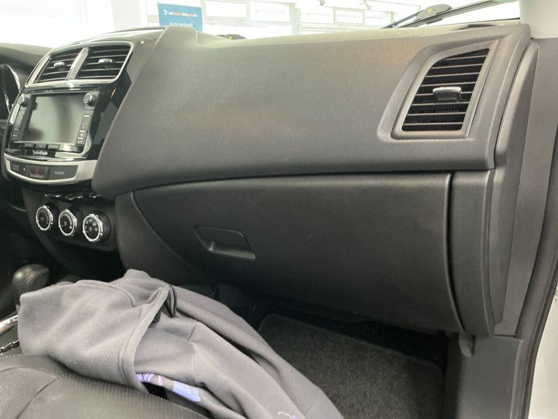 Mitsubishi ASX 2.2 DI-D Top 4WD 2015 – снимка 27
