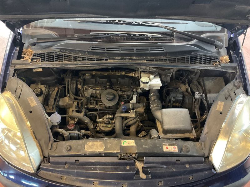 Citroen Xsara Picasso 2.0 HDi 2004 – снимка на щета