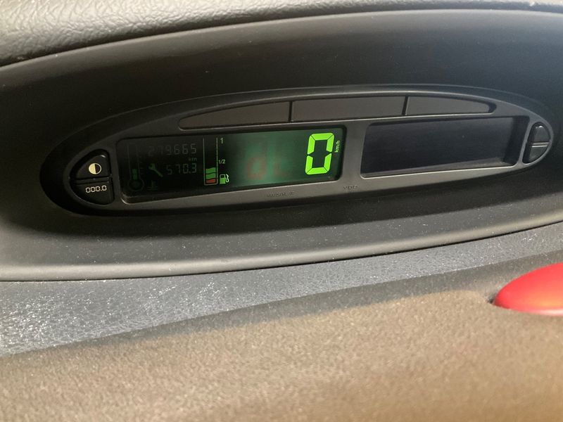 Citroen Xsara Picasso 2.0 HDi 2004 – снимка 4