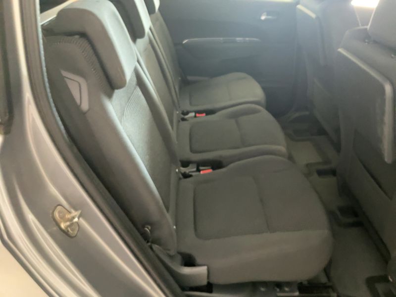 Peugeot 5008 1.6 Blue-HDi Active 2016 – снимка 19