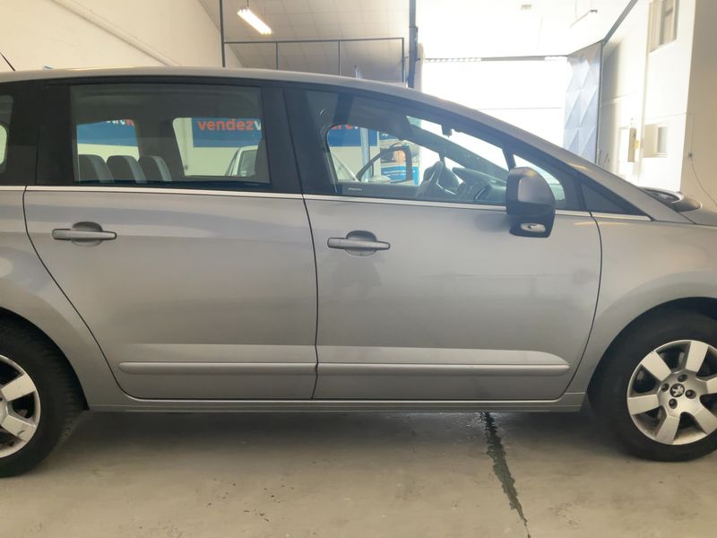 Peugeot 5008 1.6 Blue-HDi Active 2016 – снимка 10