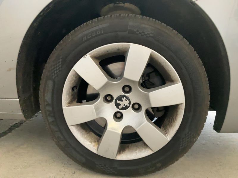 Peugeot 5008 1.6 Blue-HDi Active 2016 – снимка 11