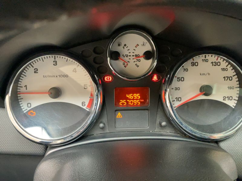 Peugeot 207 1.6 HDi Tendance 2013 – снимка 4