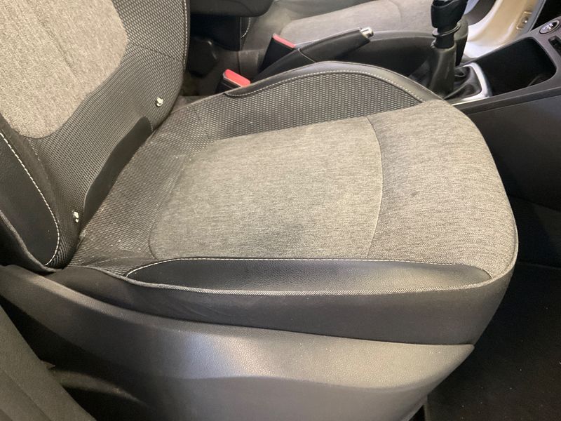 Renault Captur 1.5 dCi Energy Intens 2017 – снимка 25