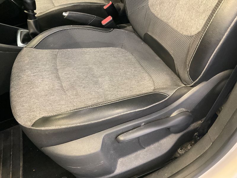 Renault Captur 1.5 dCi Energy Intens 2017 – снимка 27