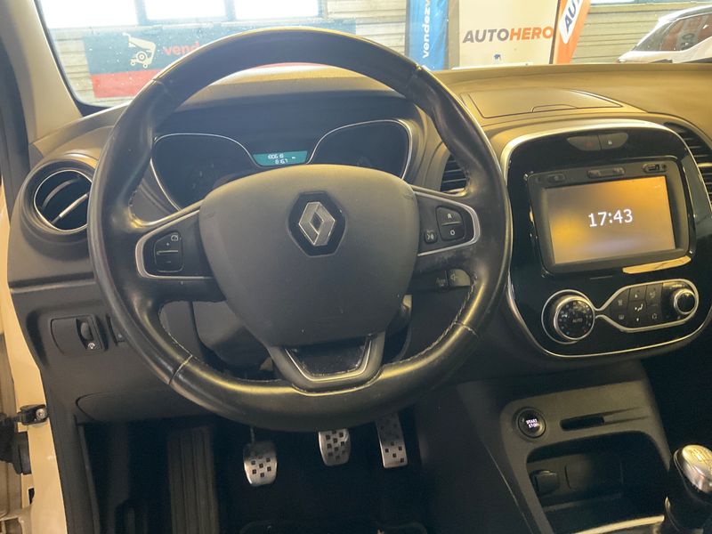 Renault Captur 1.5 dCi Energy Intens 2017 – снимка 26