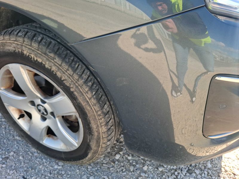 Peugeot 3008 1.6 Blue-HDi Allure 2016 – снимка 95