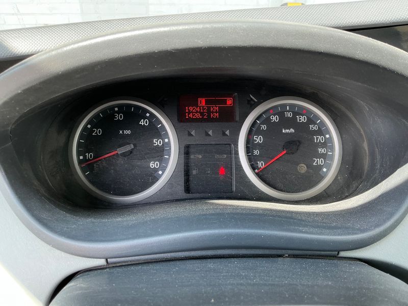 Renault Trafic 2.0 dCi L1H1 2,7t verglast 2011 – снимка 18
