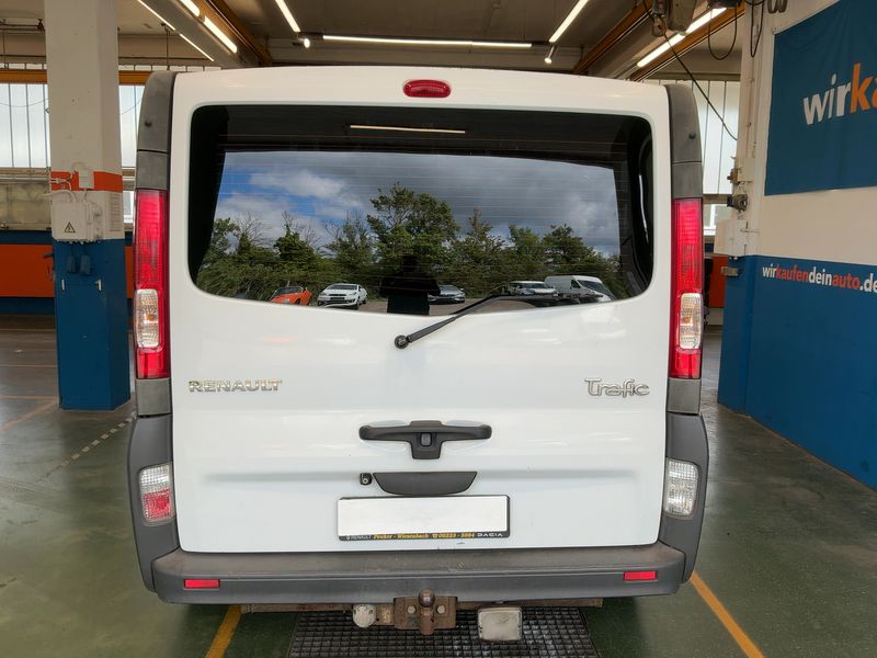 Renault Trafic 2.0 dCi L1H1 2,7t verglast 2011 – снимка 7
