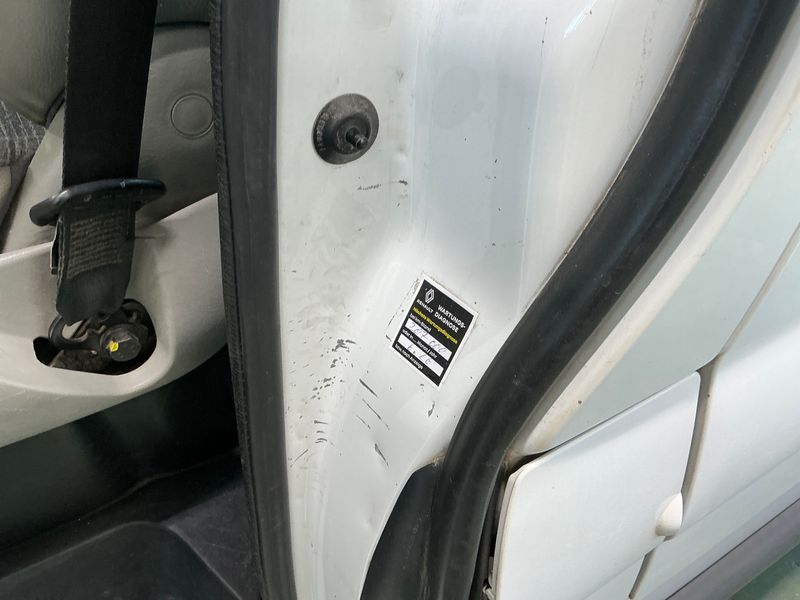 Renault Trafic 2.0 dCi L1H1 2,7t verglast 2011 – снимка 34
