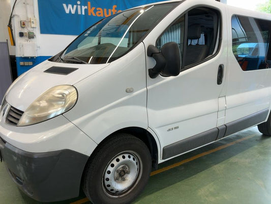 Renault Trafic 2.0 dCi L1H1 2,7t verglast 2011 – снимка 2