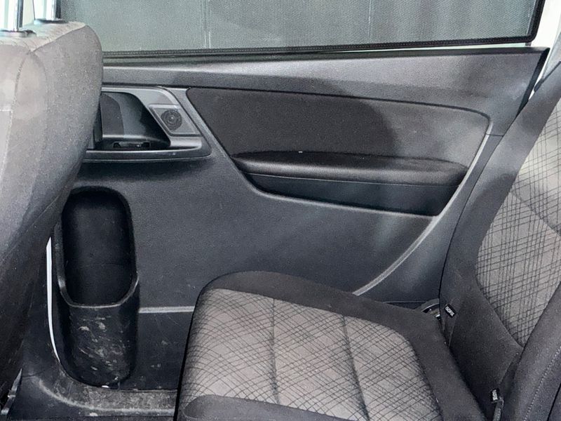 Volkswagen Sharan 2.0 TDI BlueMotion Tech 2015 – снимка 39