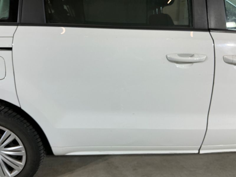 Volkswagen Sharan 2.0 TDI BlueMotion Tech 2015 – снимка 29