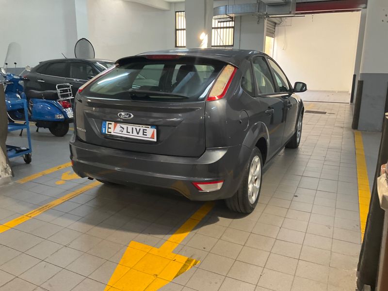 Ford Focus 1.6 Ti-VCT Ikon 2010 – снимка 3