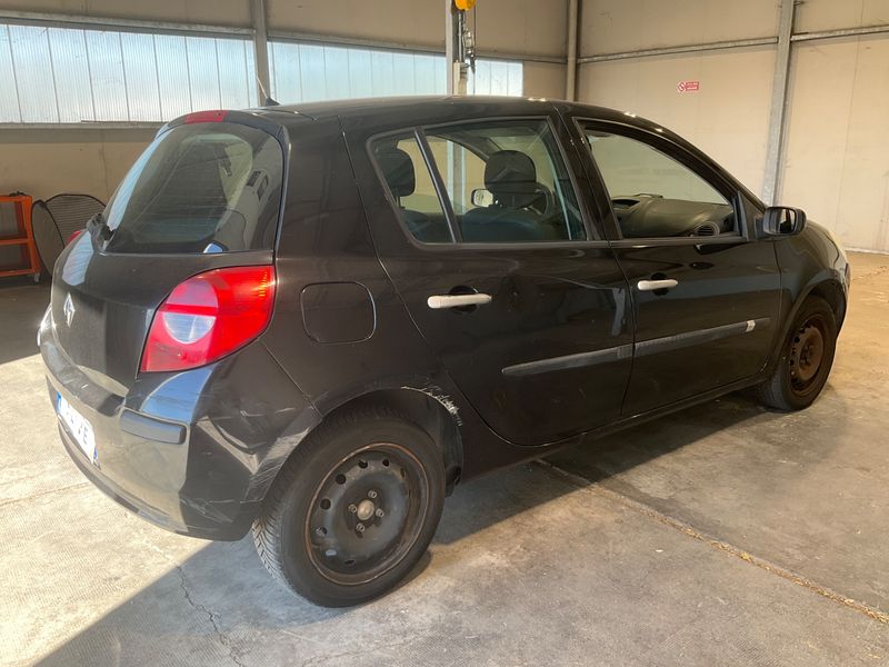 Renault Clio 1.2 4U Pack 2008 – снимка 2
