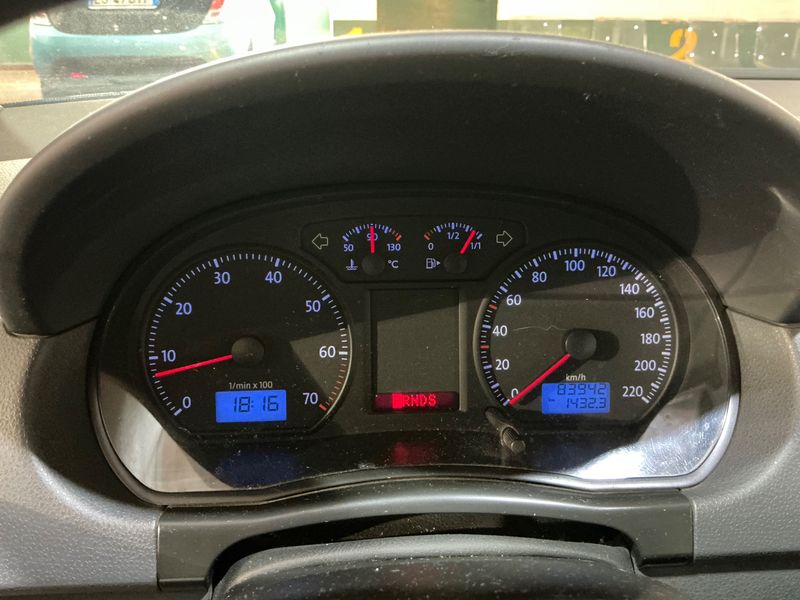 Volkswagen Polo 1.4 Comfortline 2008 – снимка 19