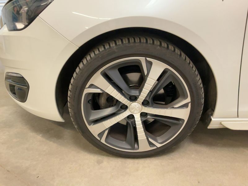 Peugeot 308 2.0 Blue-HDi GT Line 2016 – снимка 3