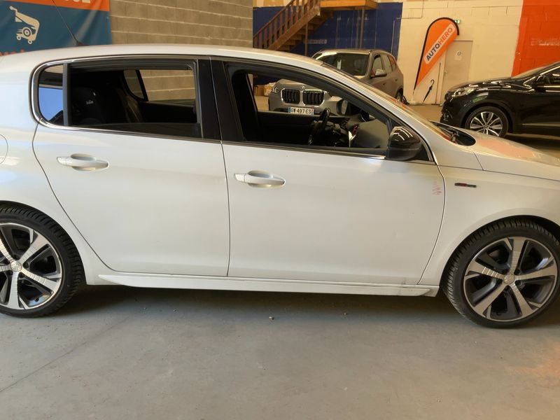 Peugeot 308 2.0 Blue-HDi GT Line 2016 – снимка 10