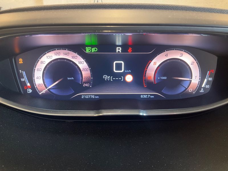 Peugeot 3008 1.6 Blue-HDi GT Line 2016 – снимка 18