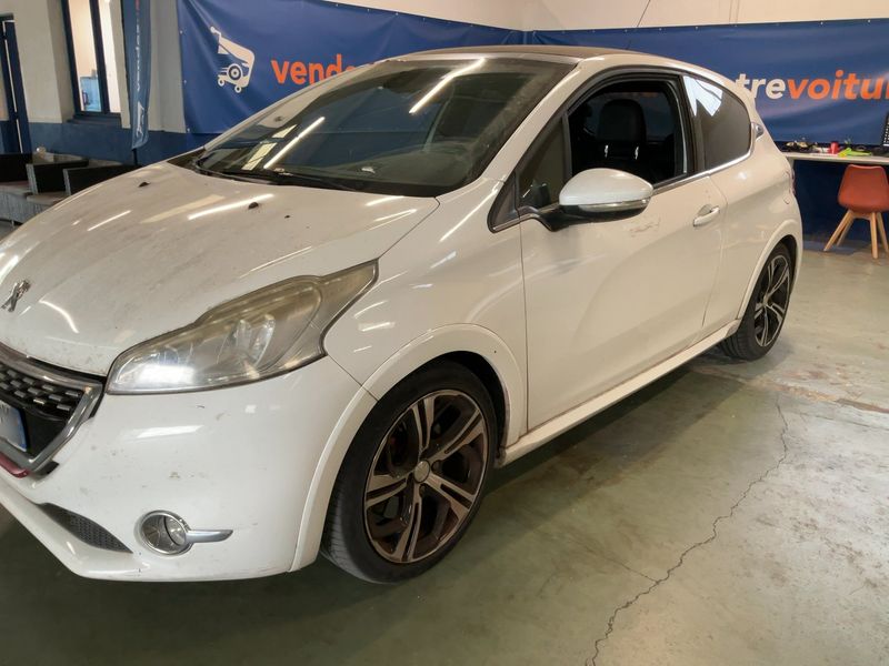 Peugeot 208 1.6 THP GTi 2014 – снимка 2