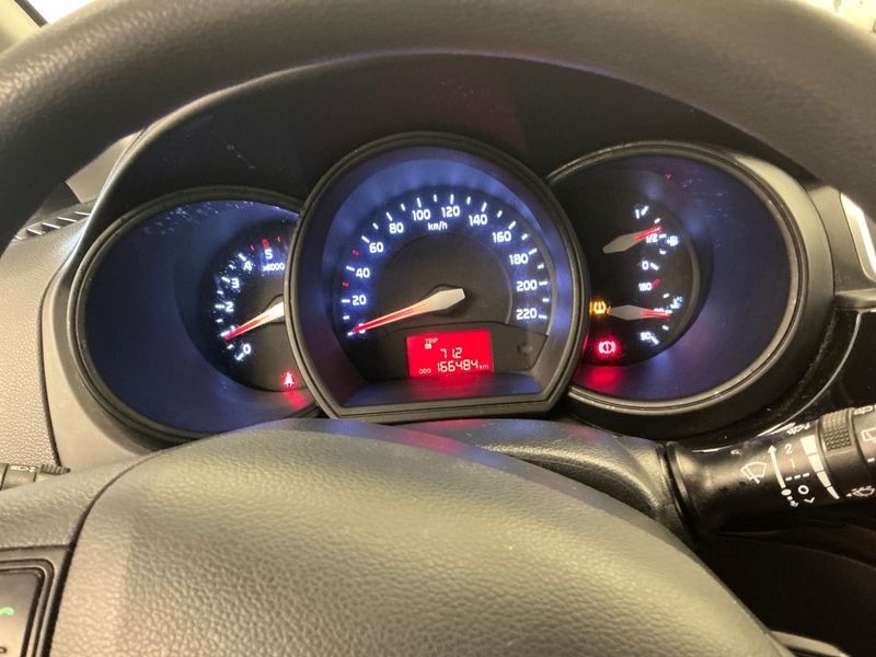 Kia Rio 1.1 CRDi Attract 2016 – снимка 4