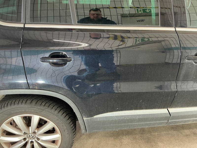 Volkswagen Tiguan 2.0 TDI Sport & Style BlueMotion Tech 2012 – снимка на щета 36