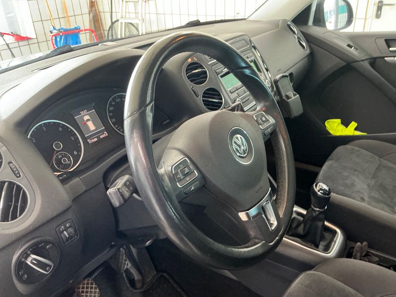 Volkswagen Tiguan 2.0 TDI Sport & Style BlueMotion Tech 2012 – снимка на щета 47