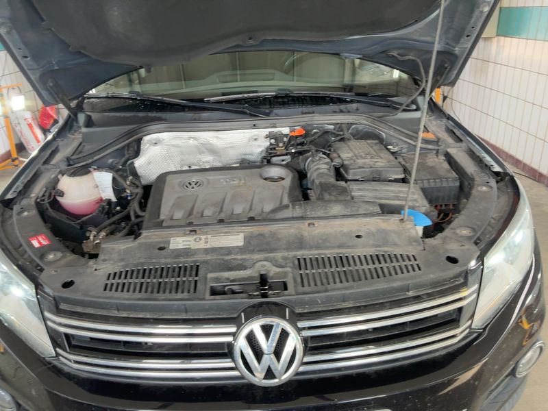 Volkswagen Tiguan 2.0 TDI Sport & Style BlueMotion Tech 2012 – снимка 30