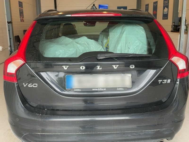 Volvo V60 2.0 T3 Xenium 2018 – снимка 7