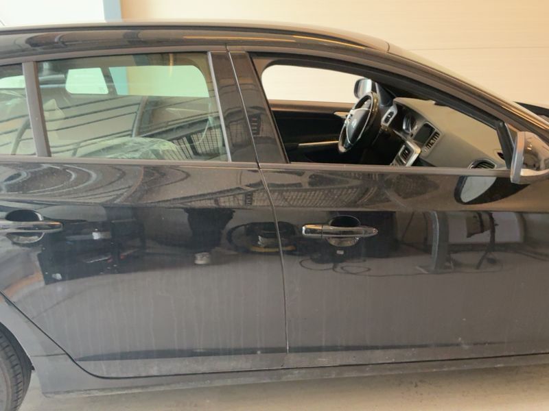 Volvo V60 2.0 T3 Xenium 2018 – снимка 10