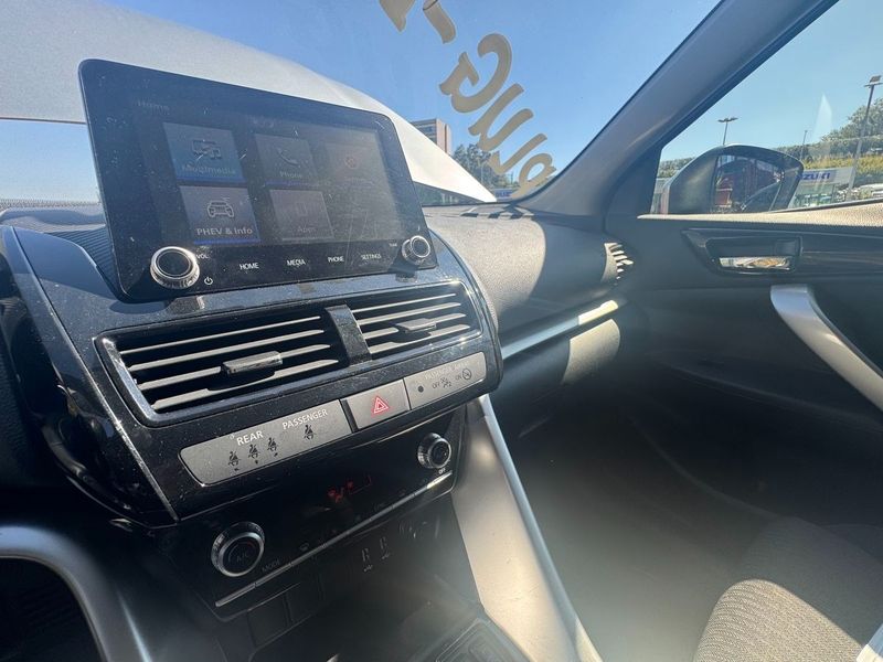 Mitsubishi Eclipse Cross 2.4 Plug-in Hybrid Intense 2022 – снимка 11