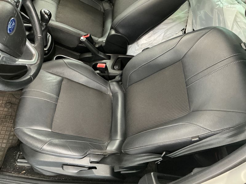 Ford B-Max 1.6 TDCi Titanium 2013 – снимка 26