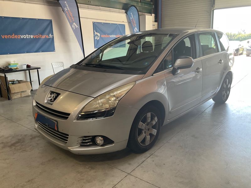 Peugeot 5008 1.6 HDi Premium 2010 – снимка 1