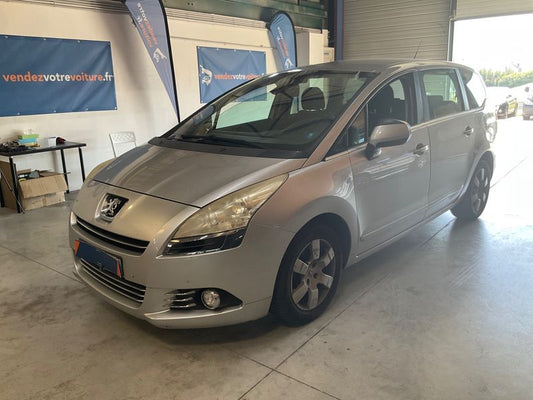 Peugeot 5008 1.6 HDi Premium 2010 – снимка 1