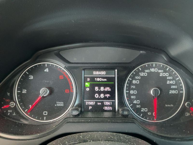 Audi Q5 2.0 TDI quattro 2012 – снимка 18