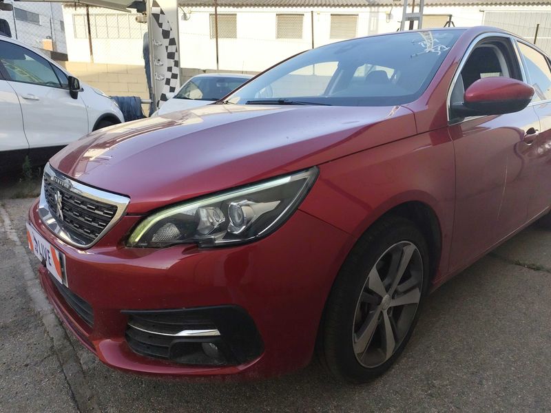 Peugeot 308 1.5 Blue-HDi Allure 2018 – снимка 2