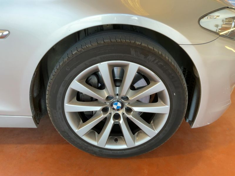 BMW 5er 530d 2011 – снимка 20