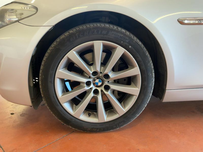 BMW 5er 530d 2011 – снимка 17