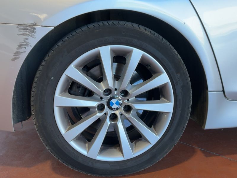 BMW 5er 530d 2011 – снимка 19